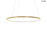 Lampa wisząca Ring Slim 80 w kolorze złotym, o okrągłym kształcie. Konstrukcja z metalowym obręczem, w którą wkomponowane jest źródło światła LED. Zawieszona na cienkich linkach, prezentuje nowoczesny design. Wymiary i detale nie są widoczne.