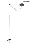 Lampa wisząca Bobbie w kolorze czarnym z jedną diodą LED o mocy 8W. Posiada smukły, prosty kształt z długim przewodem, zawieszona na okrągłej podsufitce. Wykonana z metalu, z minimalistycznym designem.