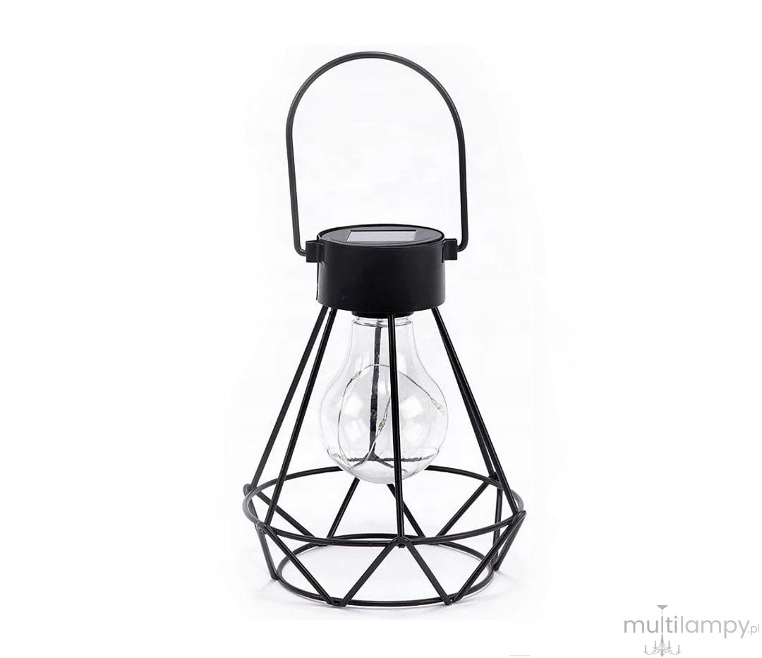 Lampa stołowa wisząca solarna w kolorze czarnym, o metalowej, geometrycznej konstrukcji z przezroczystą żarówką. Ujęcie z boku, z uchwytem do zawieszenia. Idealna do zastosowania na zewnątrz i wewnątrz.