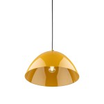 Lampa wisząca Faro D34 w kolorze ochra z metalowym, połyskującym kloszem w kształcie półkuli. Zawieszona na czarnym przewodzie, z widoczną żarówką E27 wewnątrz klosza.