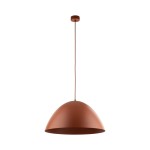Lampa wisząca Faro D50 w kolorze ceglastym, z metalowym kloszem o kształcie półkuli, zawieszona na długim przewodzie. E27, minimalistyczny design, idealna do nowoczesnych wnętrz. Tło białe, co podkreśla kolor lampy.