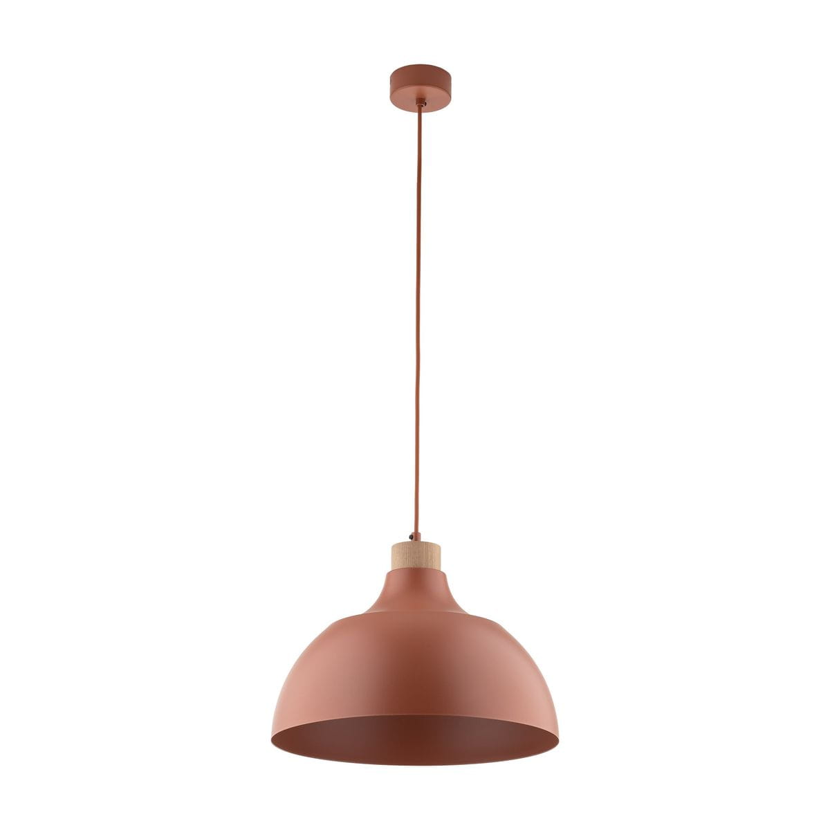 Lampa wisząca Cap w kolorze ceglastym, z kloszem o zaokrąglonym kształcie i drewnianym detalem przy podstawie. Zawieszona na długim przewodzie, prezentuje minimalistyczny styl. Idealna do nowoczesnych aranżacji wnętrz.