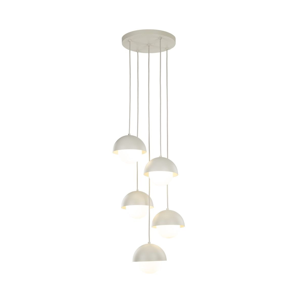 Beżowa lampa wisząca Bono z pięcioma kloszami G9, zawieszona na długich kabelkach. Klosze mają półkulisty kształt i emitują miękkie światło. Montaż sufitowy, minimalistyczny design.