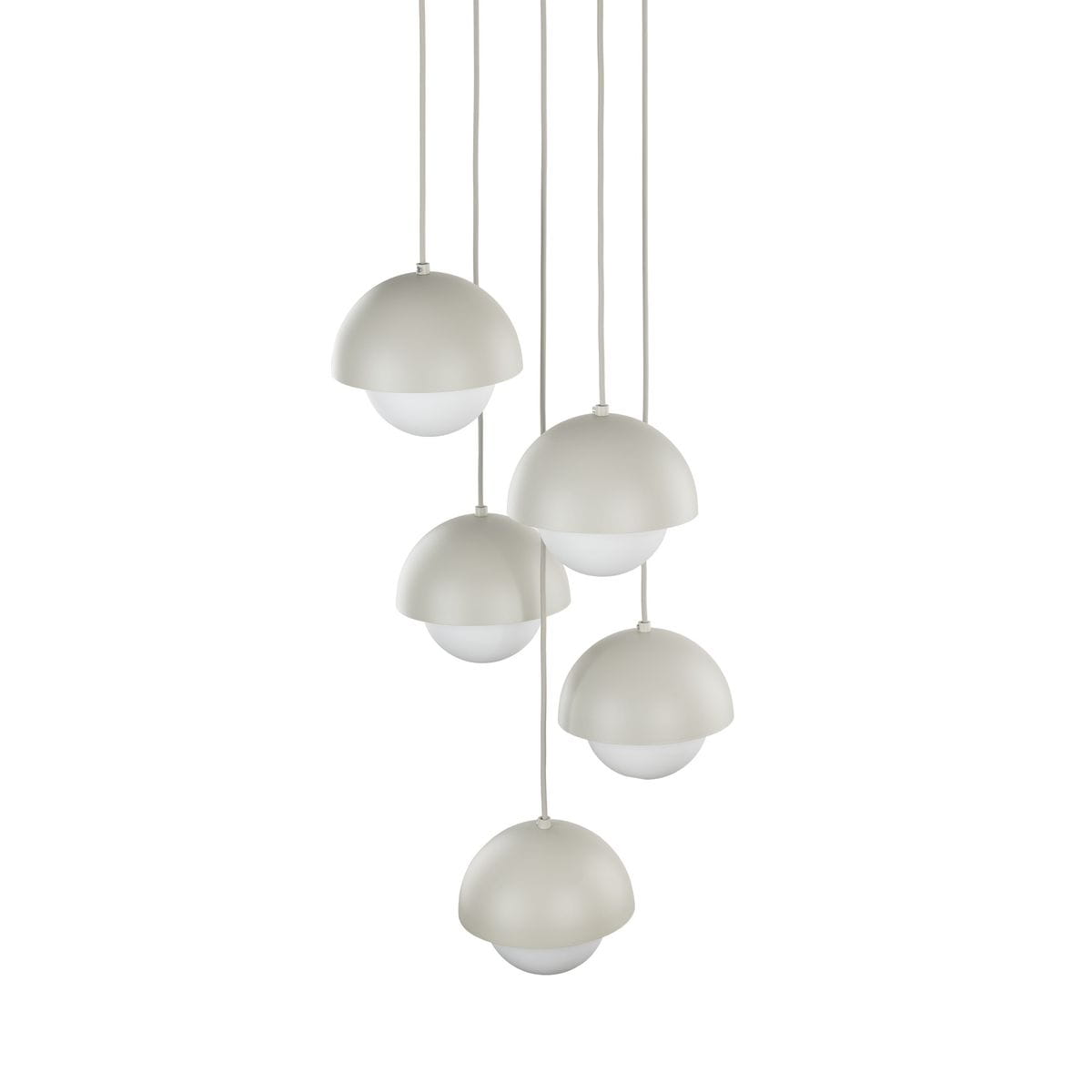 Lampa wisząca Bono w beżowym kolorze, składająca się z pięciu kloszy w formie półkul, z przezroczystym dolnym wykończeniem. Klosze zawieszone na cienkich, białych przewodach, w różnej wysokości. Idealna do nowoczesnych wnętrz.