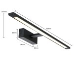 Kinkiet LED Isla IP44 w kolorze czarnym, o wymiarach 620 mm długości, 140 mm wysokości i 30 mm szerokości. Posiada prostokątną, płaską obudowę z matowym wykończeniem oraz wbudowane źródło światła. Montaż na ścianie, widok z boku.