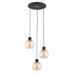 Lampa wisząca Derro z trzema kloszami E27, w kolorze czarnym i złotym. Klosze w kształcie kul, wykonane ze szkła, zawieszone na czarnych przewodach. Montaż sufitowy, z okrągłą podstawą. Idealna do nowoczesnych wnętrz.