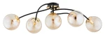Lampa sufitowa Gilian z pięcioma szklanymi kulami w bursztynowym kolorze, zamocowana na czarnej, metalowej podstawie. Kule mają złote detale i są rozmieszczone na elastycznych przewodach, co nadaje nowoczesny wygląd.