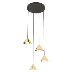 Lampa wisząca Elit z czterema kloszami w kształcie stożków, w kolorze czarnym i złotym. Klosze zawieszone na cienkich czarnych przewodach, montowane do okrągłej podstawy sufitowej. Idealna do nowoczesnych wnętrz.