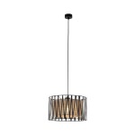 Lampa wisząca Harmony z oprawą w kolorze czarnym i brązowym, z okrągłym kloszem z metalowymi szczelinami. Zawieszona na długim przewodzie, wygląda nowocześnie i elegancko. Wnętrze klosza jest jasne, co zapewnia przyjemne oświetlenie.