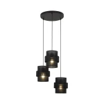 Czarna lampa wisząca Calisto z trzema kloszami E27, zawieszona na cienkich linkach. Klosze mają cylindryczny kształt i są wykonane z materiału, który delikatnie przepuszcza światło, tworząc efektowne oświetlenie. Montaż sufitowy.