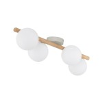 Lampa sufitowa Estera w kolorze beżowym z jasnym drewnem, z czterema okrągłymi kloszami z białego szkła, zamontowana na prostym, okrągłym wsporniku. Ujęcie frontalne, prezentujące całość konstrukcji.