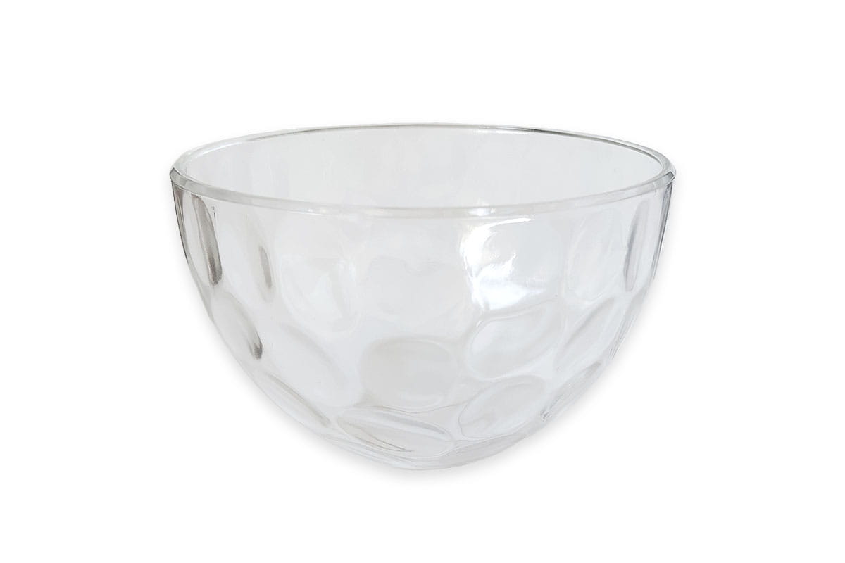 Klosz szklany Mori w kształcie półkuli o średnicy 150 mm, wykonany z przezroczystego szkła. Powierzchnia klosza ma fakturę z delikatnymi wypukłościami. Ujęcie z boku, ukazujące górną krawędź oraz wewnętrzną gładką stronę.