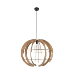 Lampa wisząca Venus L z jednym źródłem światła E27, w kolorze czarnym i jasnego drewna. Posiada okrągłą, ażurową konstrukcję w kształcie globu, z widoczną żarówką w środku, zawieszona na czarnym przewodzie.