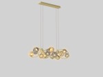Lampa wisząca Metz w kolorze złotym, złożona z 14 kloszy G9. Klosze mają różne kształty i faktury, zawieszone na cienkich linkach. Produkt ma nowoczesny design, idealny do eleganckich wnętrz. Ujęcie frontalne na jednolitym tle.