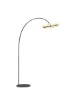 Czarna lampa podłogowa Brest z metalowym, złotym kloszem w kształcie obręczy. Posiada smukły, zakrzywiony trzon i okrągłą podstawę. Ujęcie frontalne, produkt stoi na jednolitym tle. Wbudowane oświetlenie LED o mocy 21W.