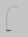 Czarna lampa podłogowa Brest z podłużnym, złotym kloszem LED, o eleganckim, zakrzywionym kształcie. Ujęcie z boku, stojąca na okrągłej podstawie. Prosta, nowoczesna forma, idealna do wnętrz.