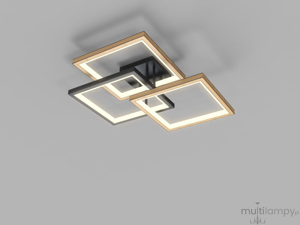 Czarna lampa sufitowa Matera z trzema źródłami LED o mocy 40W. Posiada nowoczesny design z kwadratowymi ramkami w kolorze drewna, montowana na suficie, z widocznym podświetleniem.