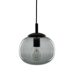 Lampa wisząca Vibe D20 w kolorze czarnym i grafitowym, z przezroczystym, zaokrąglonym kloszem z szkła. E27, z widoczną żarówką wewnątrz. Zawieszona na czarnym przewodzie, w ujęciu frontalnym.