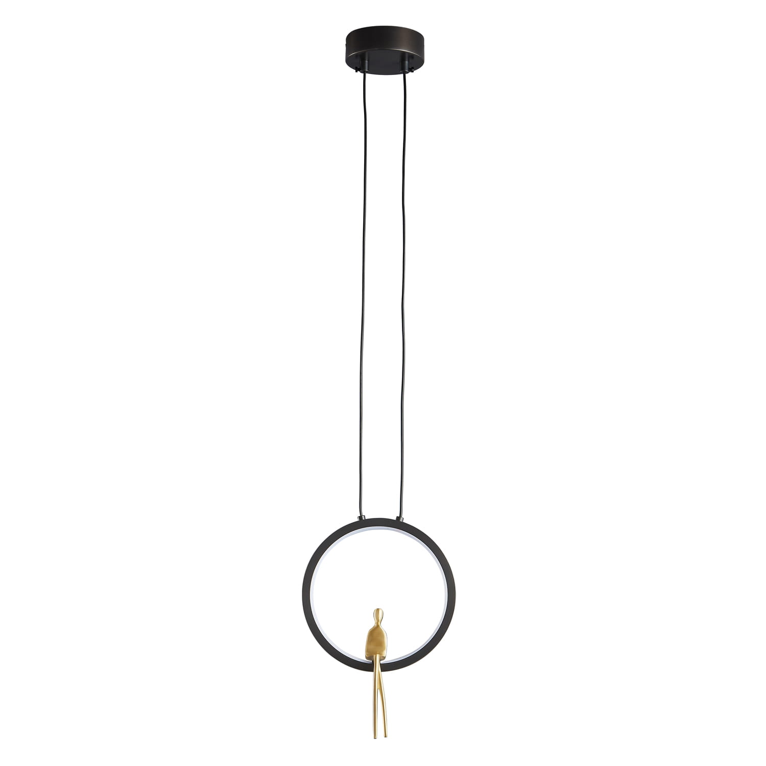 Lampa wisząca Amici w kolorze czarnym z mosiężnym detalem, zawieszona na dwóch czarnych przewodach. Posiada okrągły kształt z centralną figurką. Źródło światła LED o mocy 7W. Zawieszona na prostokątnej podstawie sufitowej.