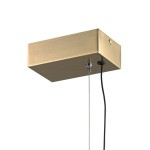 Lampa wisząca Amore w kolorze złotym z jednym źródłem LED o mocy 12W. Kształt prostokątny, metalowa obudowa z matowym wykończeniem. Widoczny przewód zasilający oraz element mocujący. Produkt zawieszony, widok z góry.