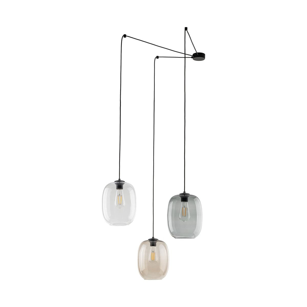 Lampa wisząca Elio 3xE27 w kolorze czarnym z multikolorowymi kloszami. Trzy szklane klosze w różnych odcieniach, zawieszone na czarnych kablach. Ujęcie z boku, ukazujące różne wysokości kloszy.
