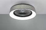 Lampa sufitowa Farsund z wentylatorem w kolorze grafitowym. Okrągła konstrukcja z tekstylnym abażurem, z wbudowanym oświetleniem LED o mocy 30W. Widoczny wentylator w centralnej części oraz pierścień świetlny na obrzeżu.