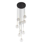 Lampa wisząca Nilos z dziesięcioma kulistymi kloszami G9. Czarna podsufitka, przezroczyste szklane klosze zawieszone na cienkich, czarnych przewodach. Wysoka, nowoczesna konstrukcja, idealna do stylowych wnętrz.