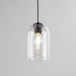 Lampa wisząca Molly z kloszem w kształcie dzwonu, wykonana z przezroczystego szkła. Posiada czarną oprawę z metalowym gwintem E27. Klosz eksponuje żarówkę, tworząc efektowne oświetlenie. Zawieszona na cienkim, czarnym przewodzie.