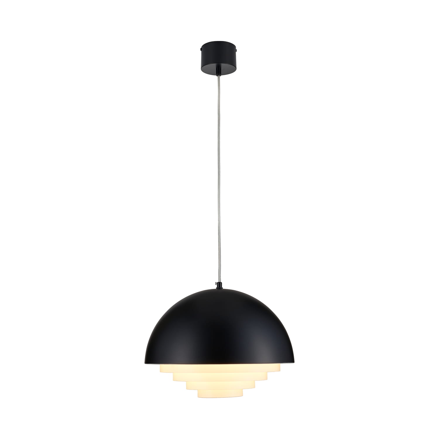 Lampa wisząca Diverso w kolorze czarnym matowym, z kloszem w kształcie półkuli z warstwami. Zawieszona na białym przewodzie, idealna do nowoczesnych wnętrz. Wymaga żarówki E27.