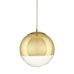 Lampa wisząca Flash D20 z pojedynczym gniazdem E27, w kształcie złotej kuli z białym dolnym pasem. Ujęcie frontalne, zawieszona na cienkim przewodzie. Wykonana z metalu, połyskliwa powierzchnia, idealna do nowoczesnych aranżacji wnętrz.