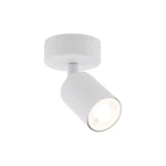 Biała lampa sufitowa typu spot z jedną oprawą GU10. Ujęcie z boku, pokazujące cylindryczny klosz oraz okrągłą podstawę montażową. Prosta, minimalistyczna forma, idealna do nowoczesnych wnętrz.
