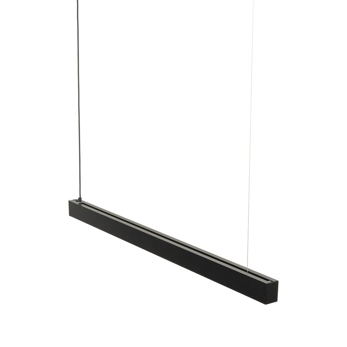 Lampa wisząca Luxe IP54 w kolorze czarnym, wykonana z metalu. Prostokątny kształt, zawieszona na cienkich linkach. Wbudowane źródło światła LED o mocy 40W. Minimalistyczny design, idealna do nowoczesnych wnętrz.