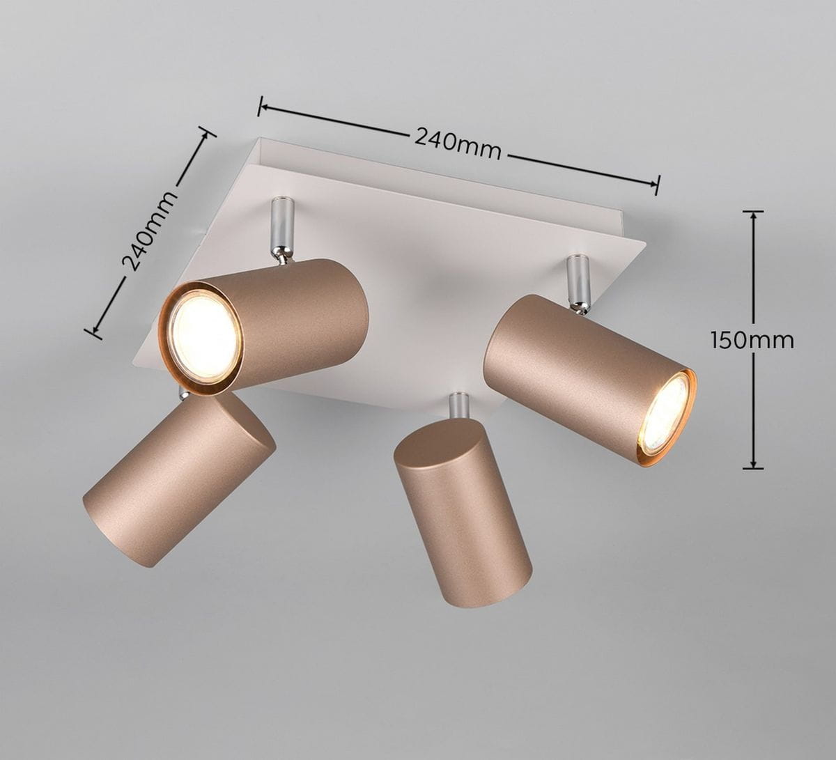 Lampa sufitowa Marley z czterema spotami w kolorze białym i kawowym. Kwadratowa podstawa o wymiarach 240 mm x 240 mm, z cylindrycznymi reflektorami o wysokości 150 mm. Reflektory skierowane w różnych kierunkach, metaliczna faktura.