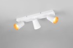 Lampa sufitowa Sharp z trzema reflektorami GU10 w kolorze białym. Reflektory w kształcie stożka, montowane na prostokątnej podstawie. Ujęcie z góry, pokazujące jasne wnętrza kloszy. Prosta, nowoczesna forma, idealna do oświetlenia wnętrz.