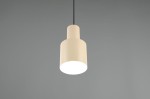 Beżowa lampa wisząca Agudo z jednym gniazdem E27, o cylindrycznym kształcie. Ujęcie z dołu, lampa zawieszona na czarnym przewodzie, emituje miękkie światło z gładkiego klosza. Tło w odcieniu szarości.