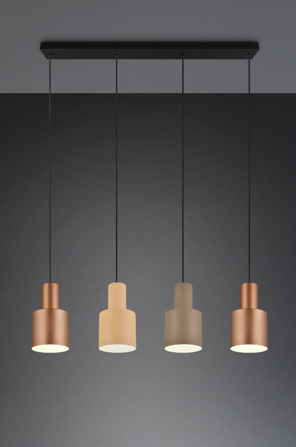 Lampa wisząca Agudo z czarnym stelażem, z czterema kloszami w odcieniach miedzi, beżu i brązu. Klosze mają cylindryczny kształt i są zawieszone na cienkich linkach. Produkt idealny do nowoczesnych wnętrz.