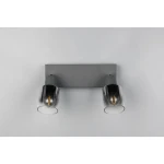 Lampa sufitowa Cadiz w kolorze antracytowym, z podwójnymi kloszami w szarym, przezroczystym szkle. Ujęcie frontalne, zamontowana na prostokątnej podstawie. Wymaga dwóch żarówek E14, idealna do nowoczesnych wnętrz.