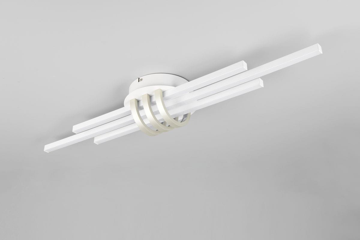 Lampa sufitowa Cinto w kolorze białym, z trzema prostokątnymi źródłami LED o mocy 20W i temperaturze barwowej 4000K. Ułożona płasko, z okrągłą podstawą, z dekoracyjnymi, białymi paskami. Tło jasne, minimalistyczne.