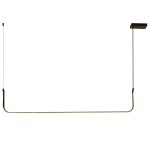 Lampa wisząca Minima 120, czarna, o minimalistycznym designie, z jedną diodą LED o mocy 20W. Ujęcie frontalne pokazuje długi, prosty kształt lampy zawieszonej na cienkich linkach. Elementy montażowe są widoczne na górze.