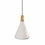 Lampa wisząca Nordic Woody w kolorze białym z naturalnym drewnem. Kształt stożkowaty, z drewnianym uchwytem i czarnym przewodem. Przeznaczona do żarówki E27, zawieszona w pozycji pionowej. Idealna do nowoczesnych wnętrz.