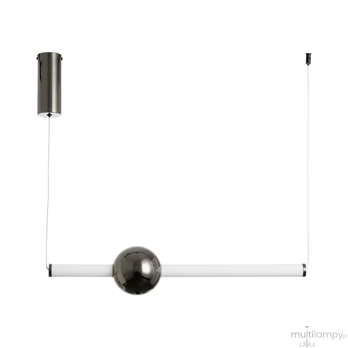 Lampa wisząca O-line 63 z jedną żarówką LED 12W. Czarny połysk, z metalowym mocowaniem i białą rurką. Okrągła, lustrzana kula w centralnej części. Zawieszona na cienkim przewodzie, w prostym, nowoczesnym stylu.