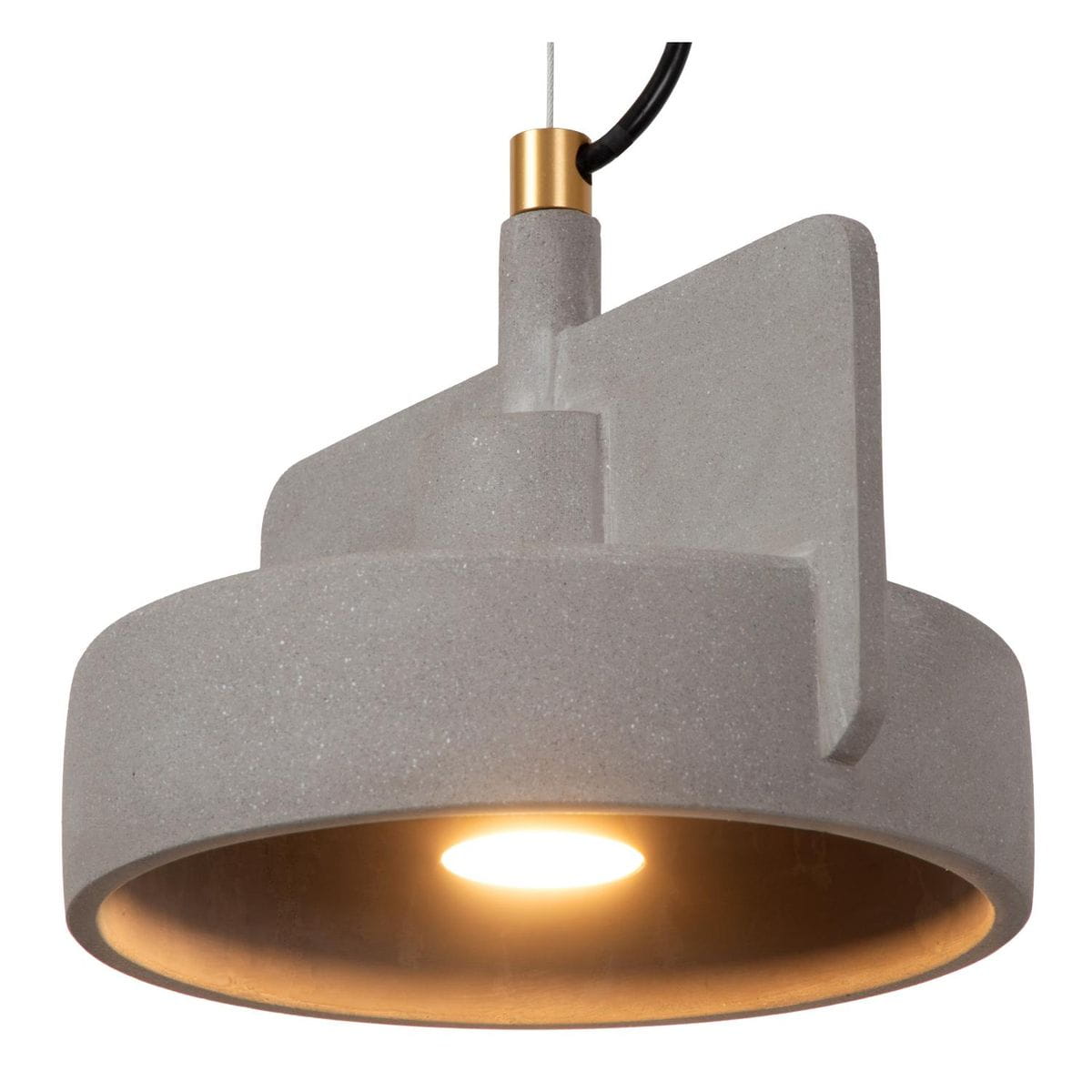 Lampa wisząca Ninja 1xE27 w kolorze czarnym i szarym, wykonana z betonu. Posiada okrągły klosz z matową fakturą oraz złoty detal przy mocowaniu. Ujęcie z boku z widocznym źródłem światła w środku.