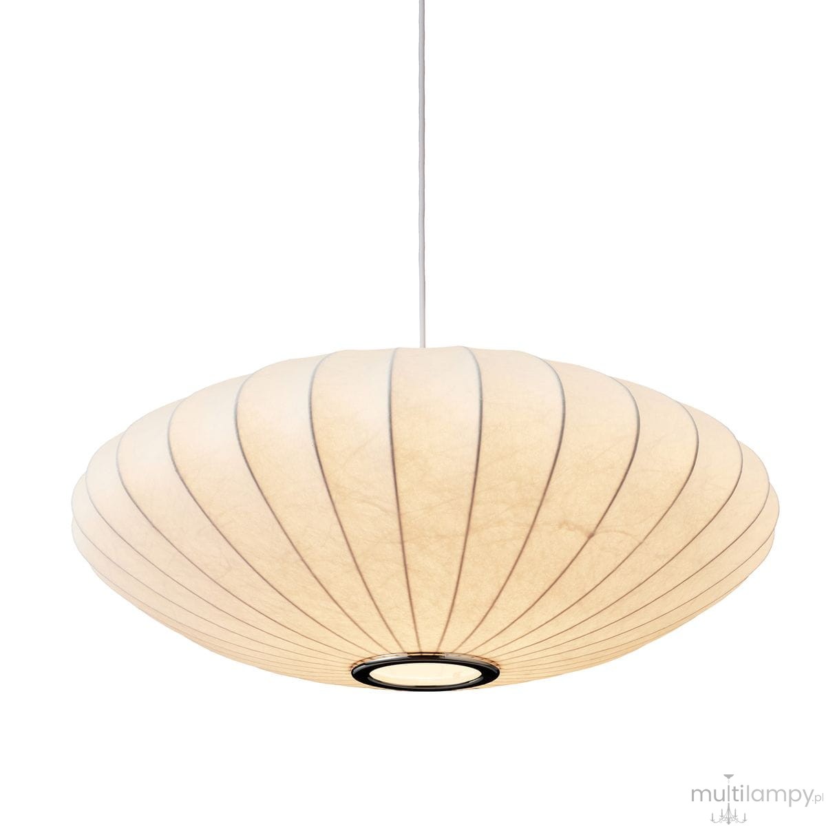 Lampa wisząca Silk Flat D50 w kolorze białym, o okrągłym kształcie z delikatnymi liniami. Zawieszona na cienkim kablu, z miejscem na jedną żarówkę E27. Wykonana z materiału przypominającego papier, nadaje się do nowoczesnych wnętrz.