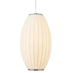Lampa wisząca Silk Barrel D30 w kolorze białym, wykonana z materiału tekstylnego, o owalnym kształcie z poziomymi rowkami. Zawieszona na cienkim przewodzie, przeznaczona do żarówki E27. Prosta forma, idealna do różnych aranżacji wnętrz.