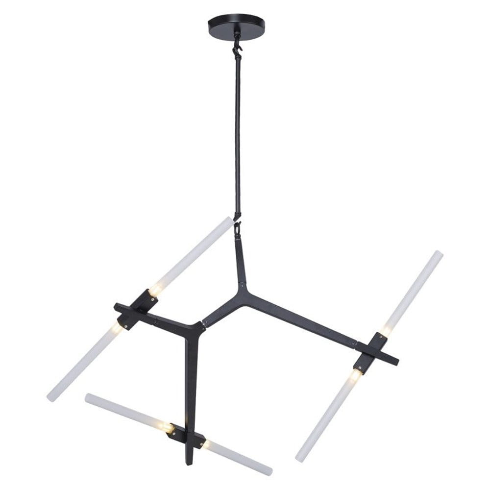 Lampa wisząca Sticks czarna z sześcioma źródłami światła G9, w geometrycznym kształcie. Żyrandol z metalową konstrukcją, z białymi, prostokątnymi kloszami. Ułożona w formie sześcianu, zawieszona na cienkim przewodzie.