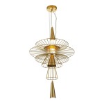 Lampa wisząca Susso D60 w kolorze złotym, z dwoma oprawami GU10. Konstrukcja z metalowych prętów w kształcie stożków i okręgów, z centralnym źródłem światła. Zawieszona na cienkich przewodach, elegancko uzupełnia nowoczesne wnętrza.