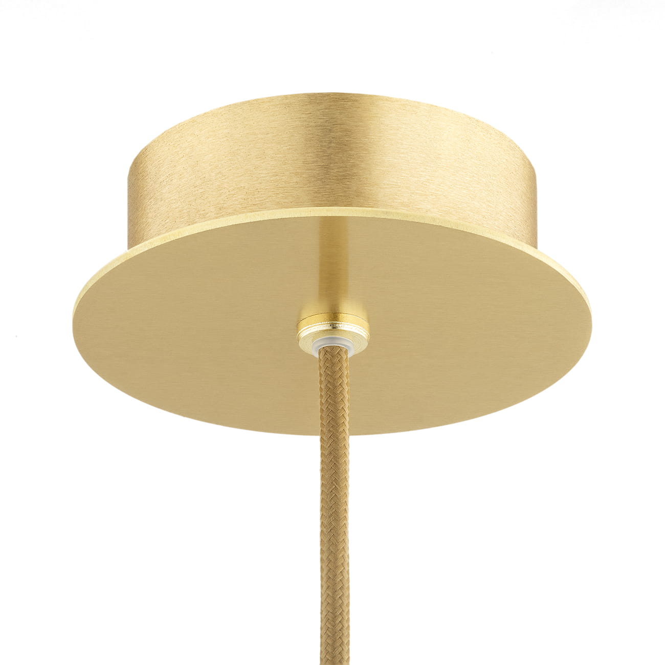 Lampa wisząca Hampton z mosiądzu, z jednym gniazdem E14. Widok z góry, przedstawiający okrągłą, płaską podstawę w złotym kolorze oraz pleciony kabel. Prosta, elegancka konstrukcja, idealna do nowoczesnych wnętrz.