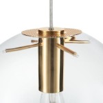 Lampa wisząca Tonda D40 z metalowym, złotym wykończeniem, pojedynczym gniazdem E27. Szklany klosz o okrągłym kształcie, widoczny detal z perforowaną podstawą. Zawieszona na przezroczystym kabelku.