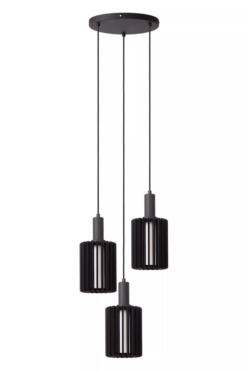 Lambre lampa wisząca 3xE27 w kolorze czarnym. Składa się z trzech cylindrycznych kloszy z poprzecznymi żłobieniami, zawieszonych na czarnych linkach. Klosze mają transparentne elementy, co podkreśla nowoczesny design. Montaż sufitowy, widok frontalny.