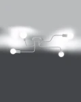 Lampa sufitowa Vector w kolorze białym, z czterema ramionami, przeznaczona na żarówki E27. Ujęcie z góry pokazuje elastyczne ramiona oraz okrągłą podstawę, z zamontowanymi źródłami światła. Tło w odcieniach szarości.